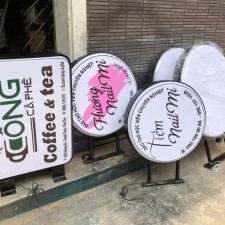 BIỂN VẪY HÚT NỔI