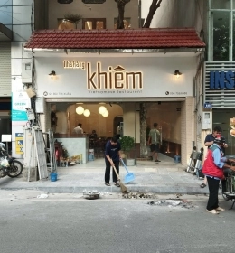 Biển chữ nổi ăn mòn đèn led hắt chân